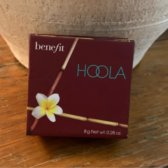 Silky-soft powder bronzer with a matte finish - Picture 1 of 4